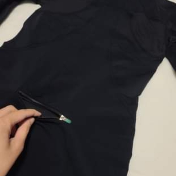 Lululemon Half Zip-Up Sweater- Size 4 - Picture 4 of 6